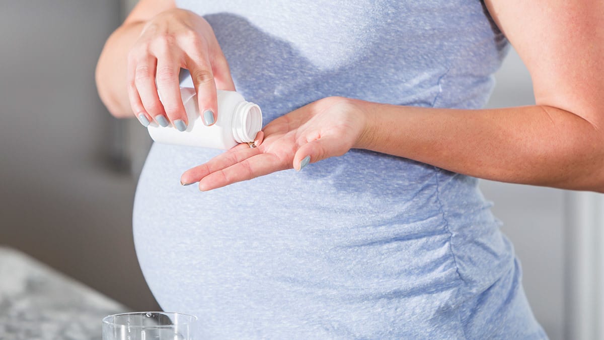 take metformin medication while pregnant