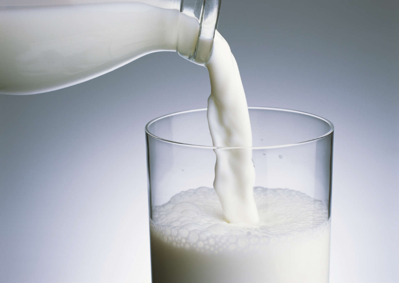 milk protein causes acne