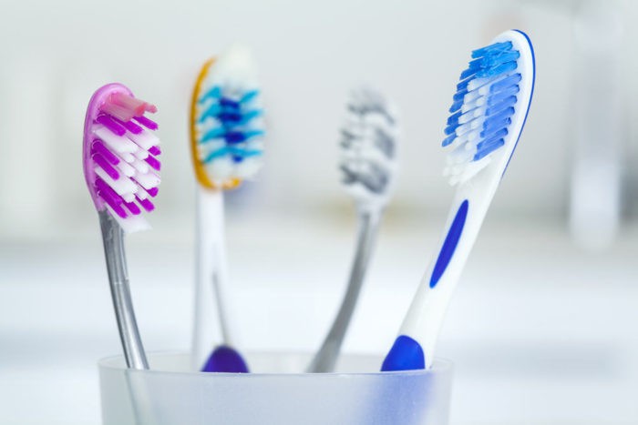 shape and function of toothbrush