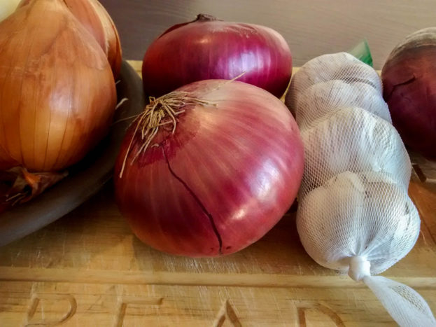 how to store onions