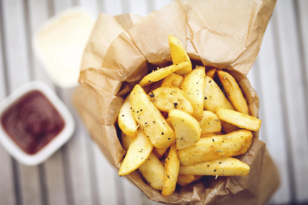 eating fried potatoes is dangerous for health