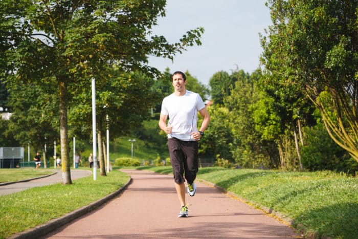 running track for knee pain