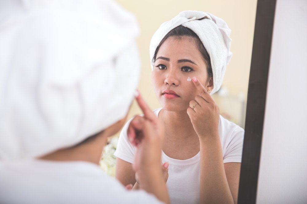 recognize skin whitening creams that are safe for healthy moisturizers