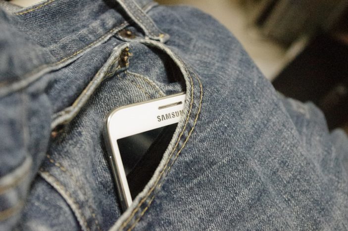 cellphone radiation in pants pocket