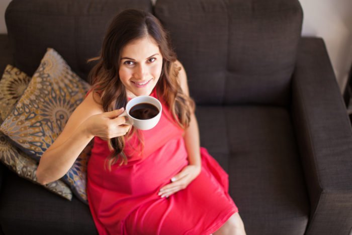 drink coffee while pregnant