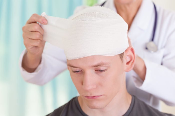 symptoms of brain damage due to head injury