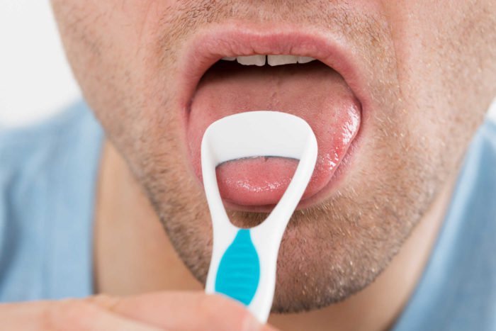 how to clean the tongue