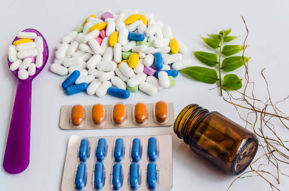 Herbal supplements should be avoided before surgery
